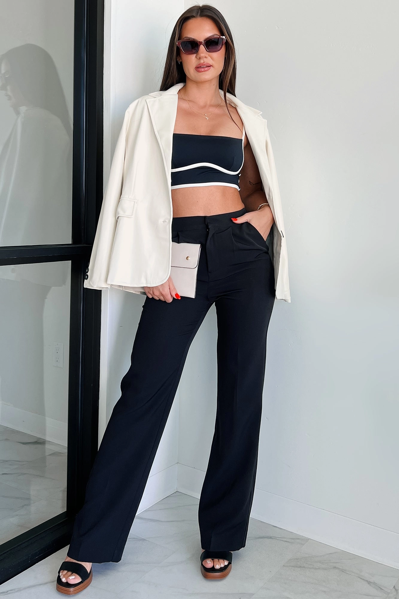 Bamboo Derived Material Unstoppable Energy Contrast Trim Brami Crop Top (Black)