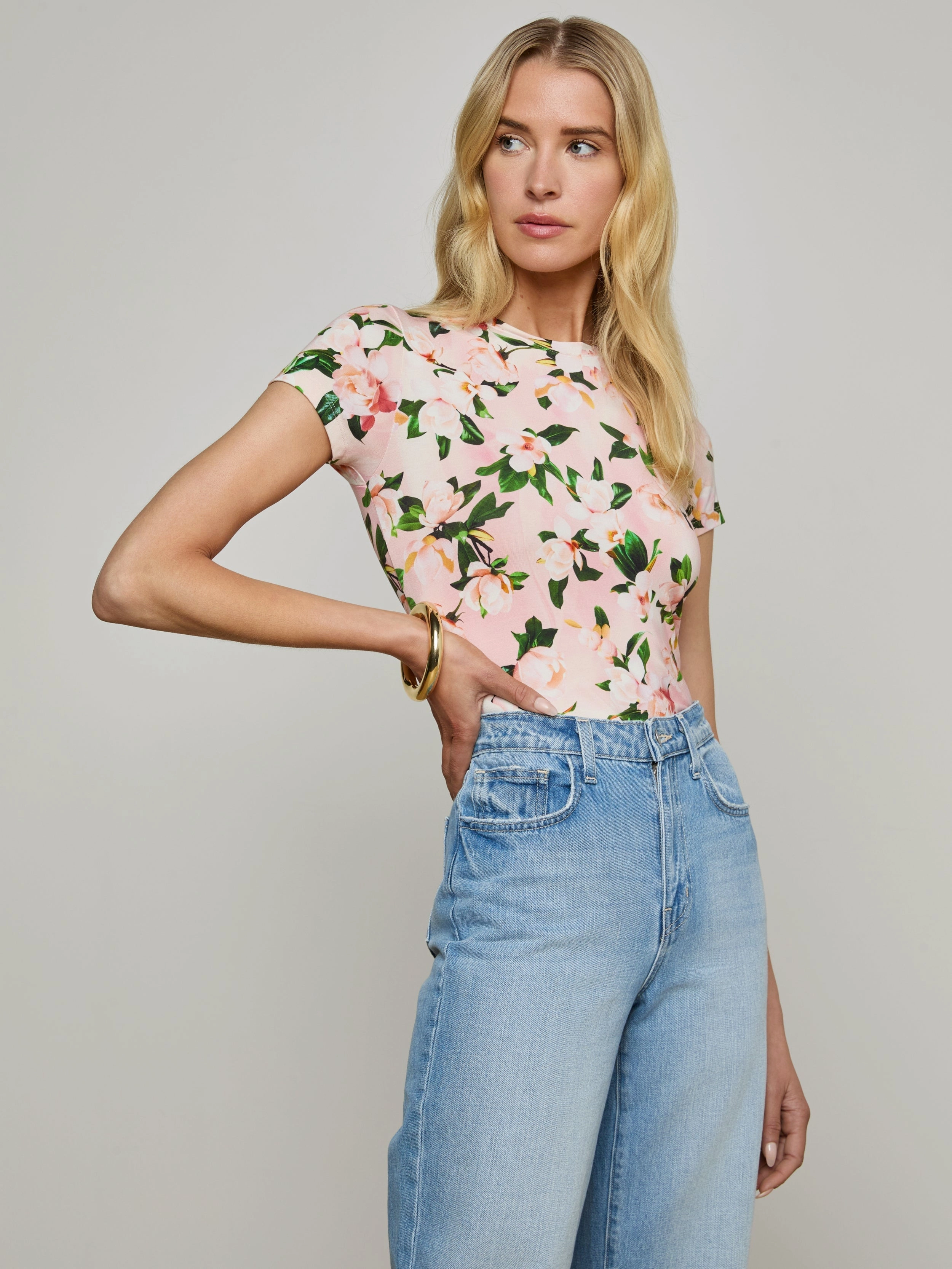 Ressi Fitted Tee Magnolia Floral Airy Mesh Lining