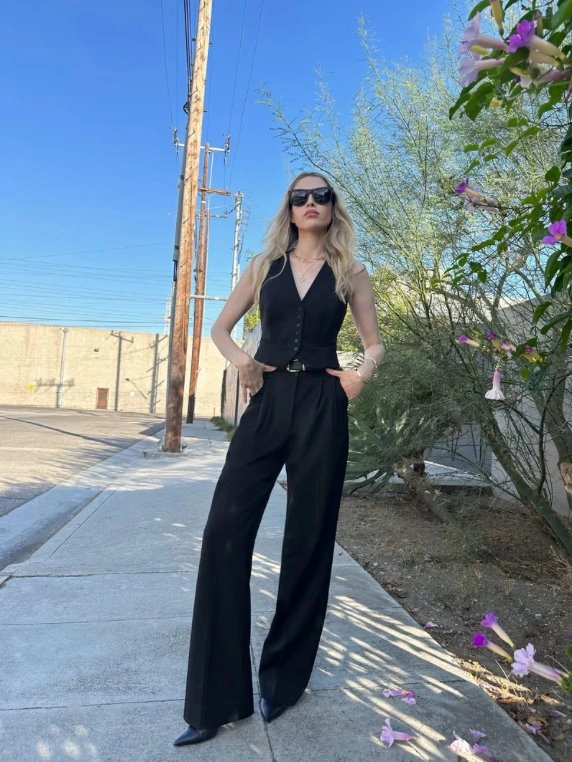 DoubleStitching Lightweight Knit The Favorite Vest Black