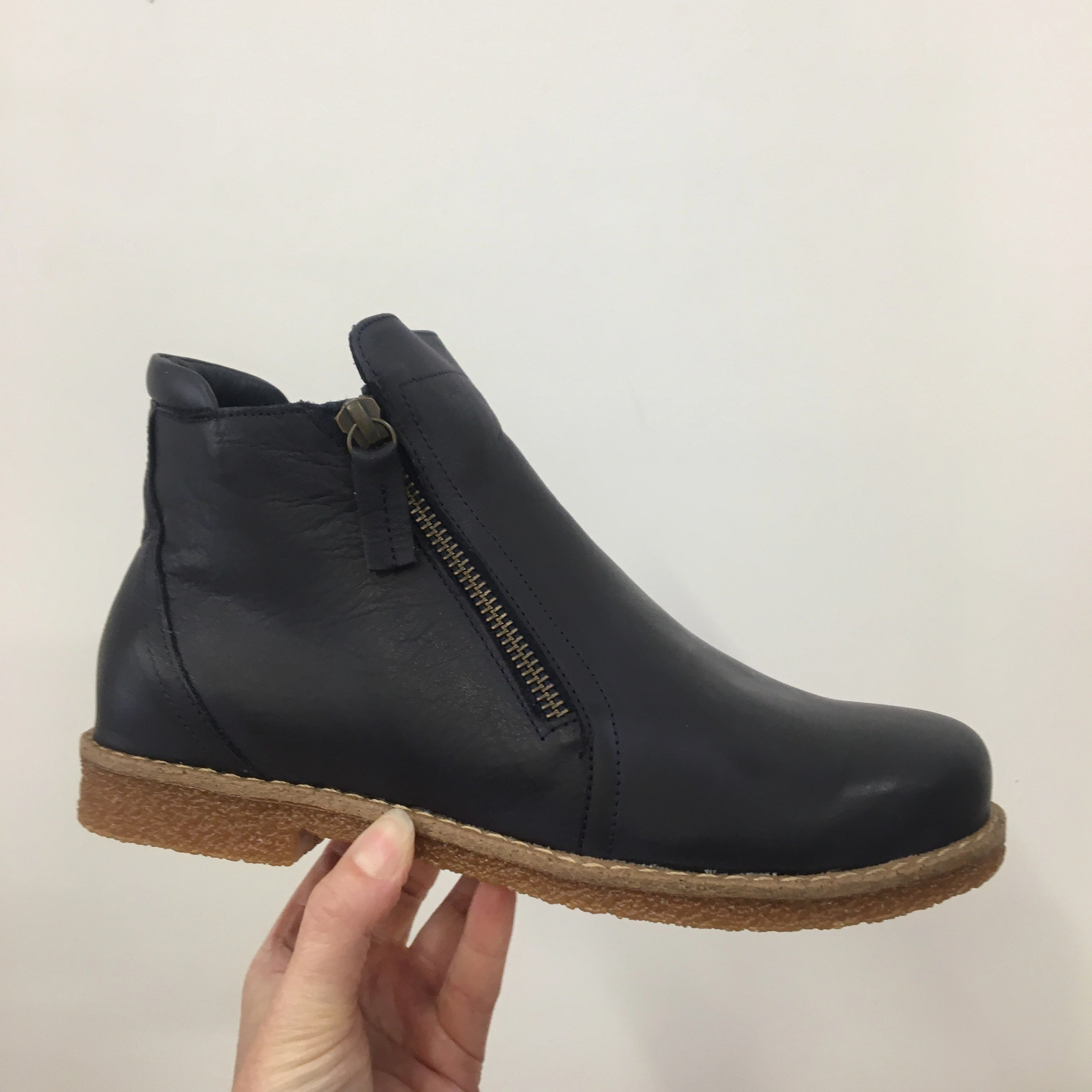 Cushioned Step Rainy Days Rilasarre Tallow ~ Navy ~ Black ~ Cognac ~ Elmwood ~ Leather Boot