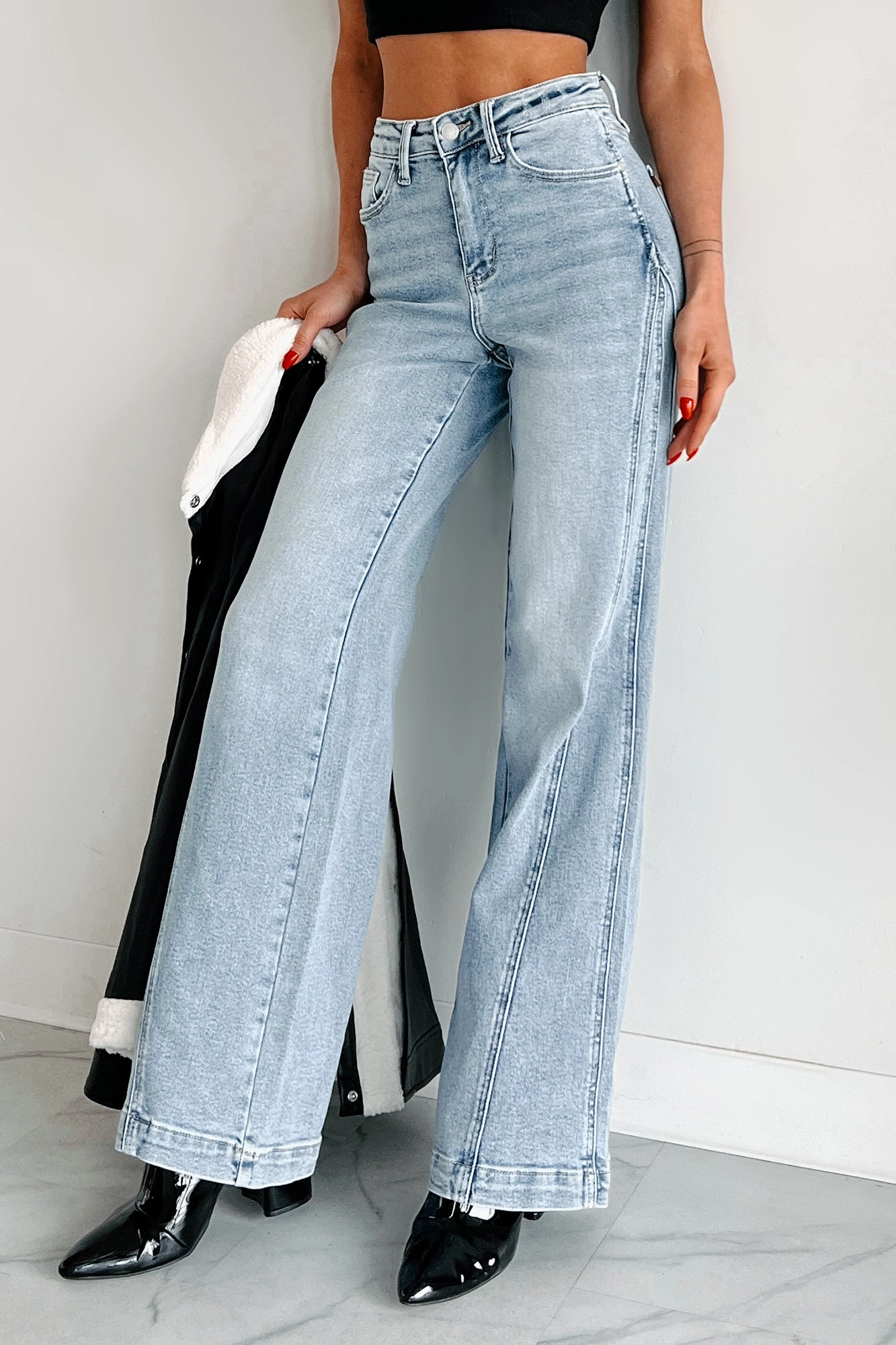 Comfy All-Day Minimal Stretch Fit Noah Judy Blue High Rise Retro Seam Wide Leg Jeans (Medium)