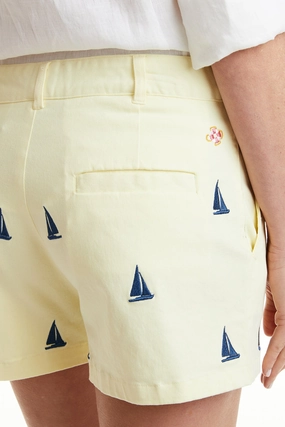 Quick Release Closure Non Irritating Tagless Sailing Short Stretch Twill Neon Yellow with Sailboat