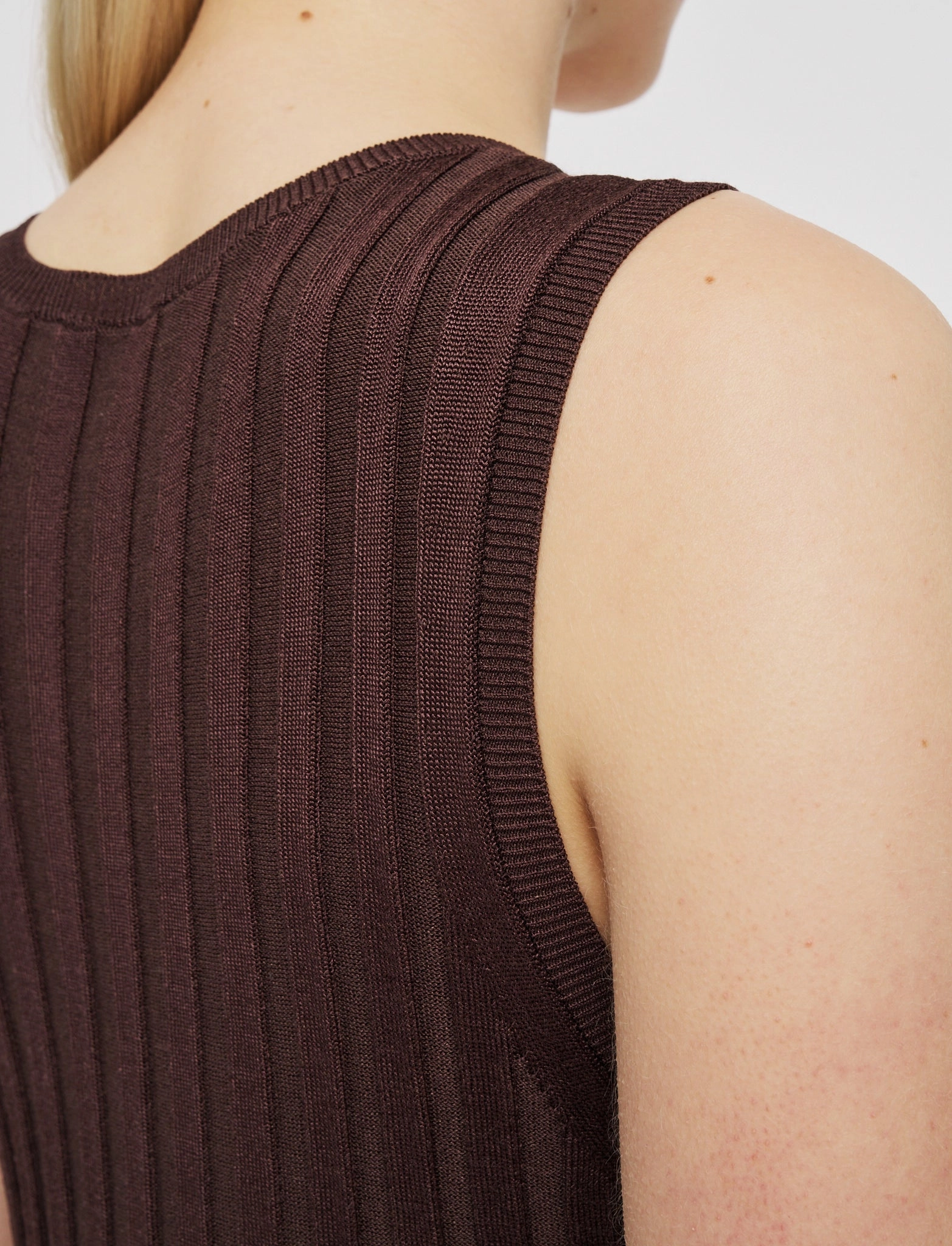 Elegant evening wear Halter neck Satiny Rib Knit Dress