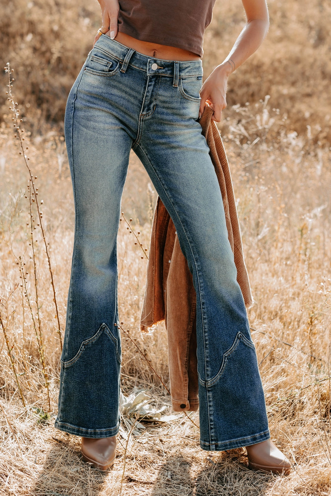 BreathableMeshLining Seymour Mid Rise Western Flare Cello Jeans (Tint)