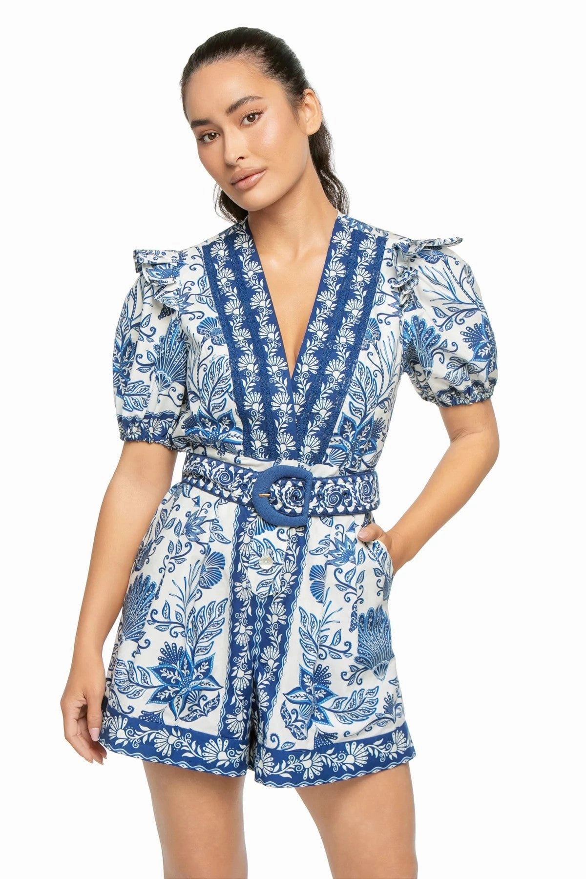 Shell Garden Romper Off-White Elegant knee-length dress Calm Energy