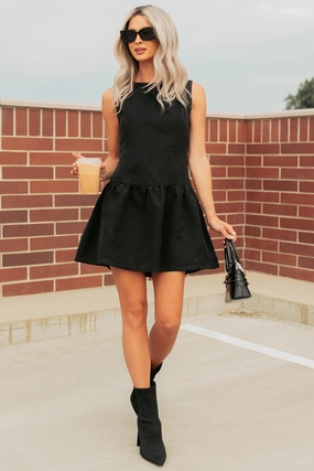 Daily Silhouette Short & Chic Sleeveless Suede Mini Dress (Black)