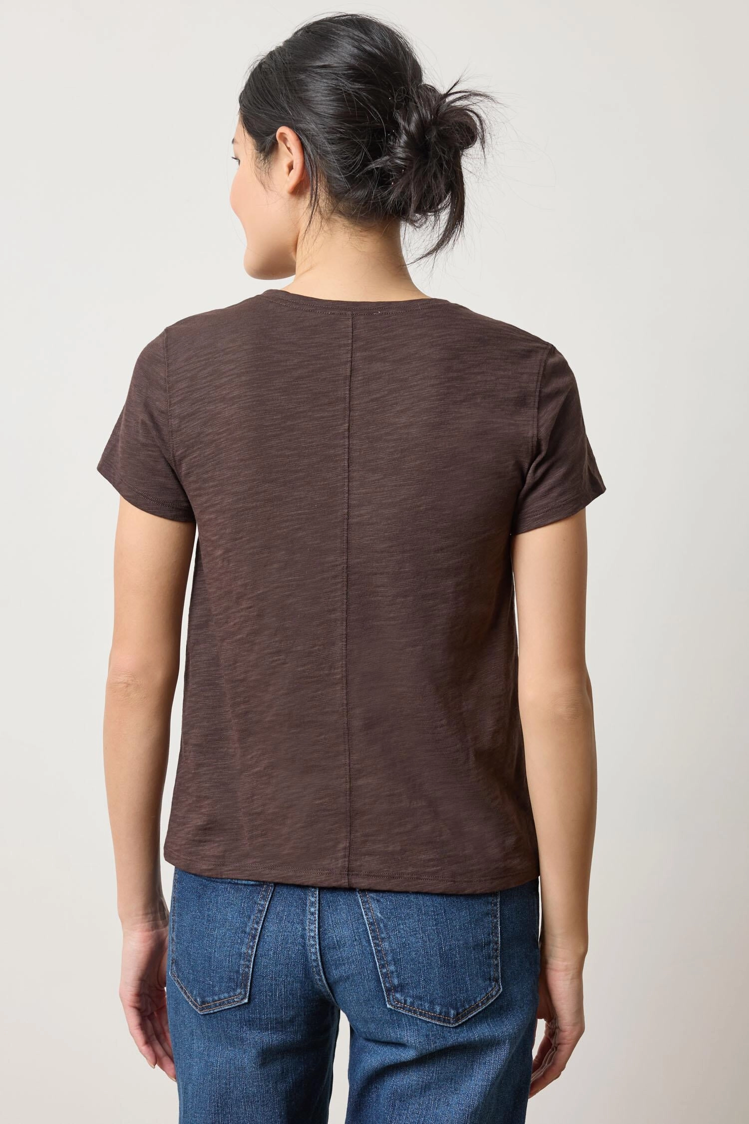 AntiPillingTechnology Short Sleeve Back Seam V-Neck Espresso