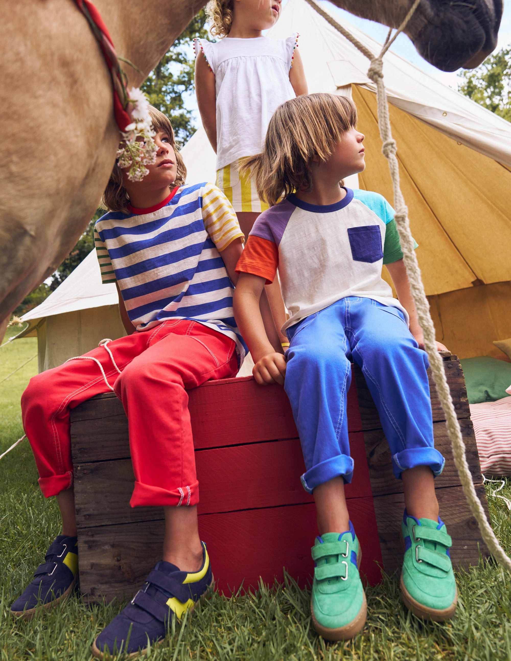Short Sleeve Raglan T-Shirt-Oatmeal Printed T-shirt