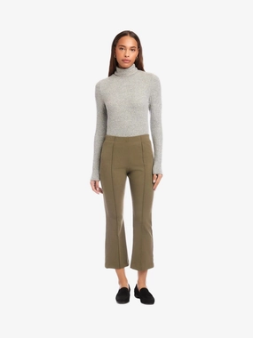 Sigourney Pintuck Pants Light Olive Chill Style Bold Design