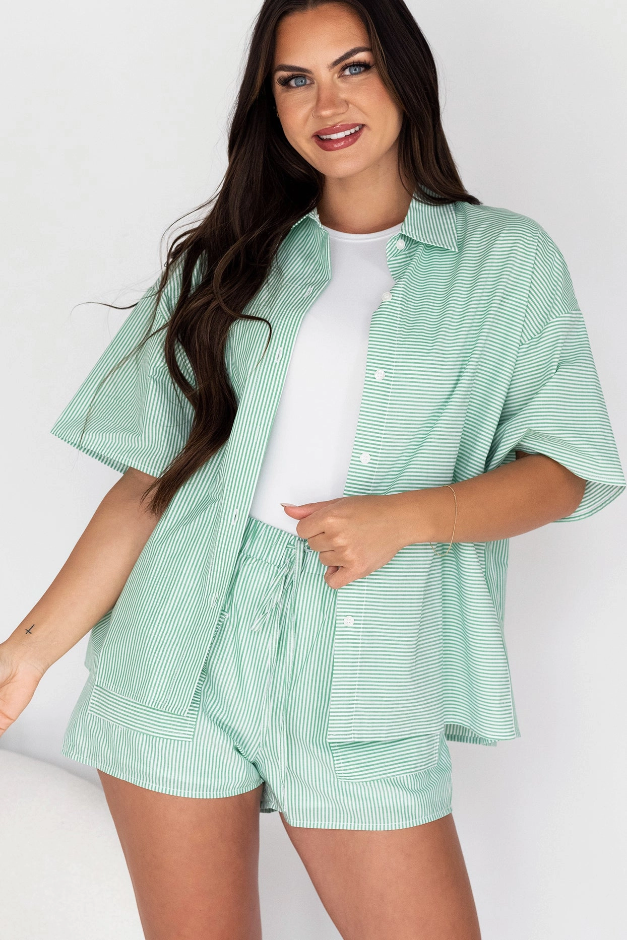 Sigrid Oversized Short Sleeve Button-Down (Green/White Stripe) Breathable3DKnit