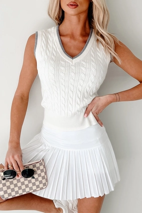 Soft Material MinimalistSilhouette Sipping On Tea Cable Knit Vest (Cream/Grey)