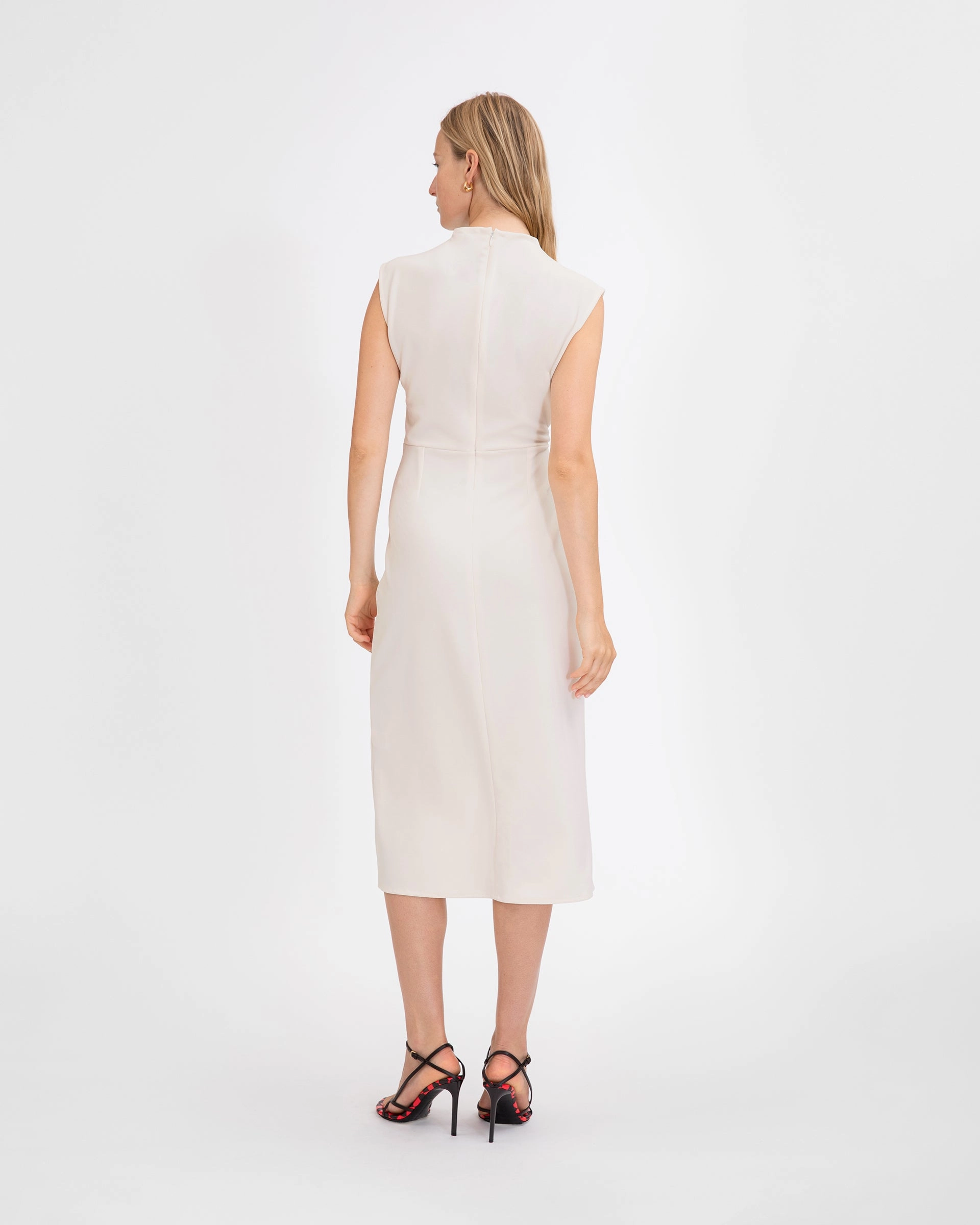 Smart Pairing Classic Appeal Robinella Dress