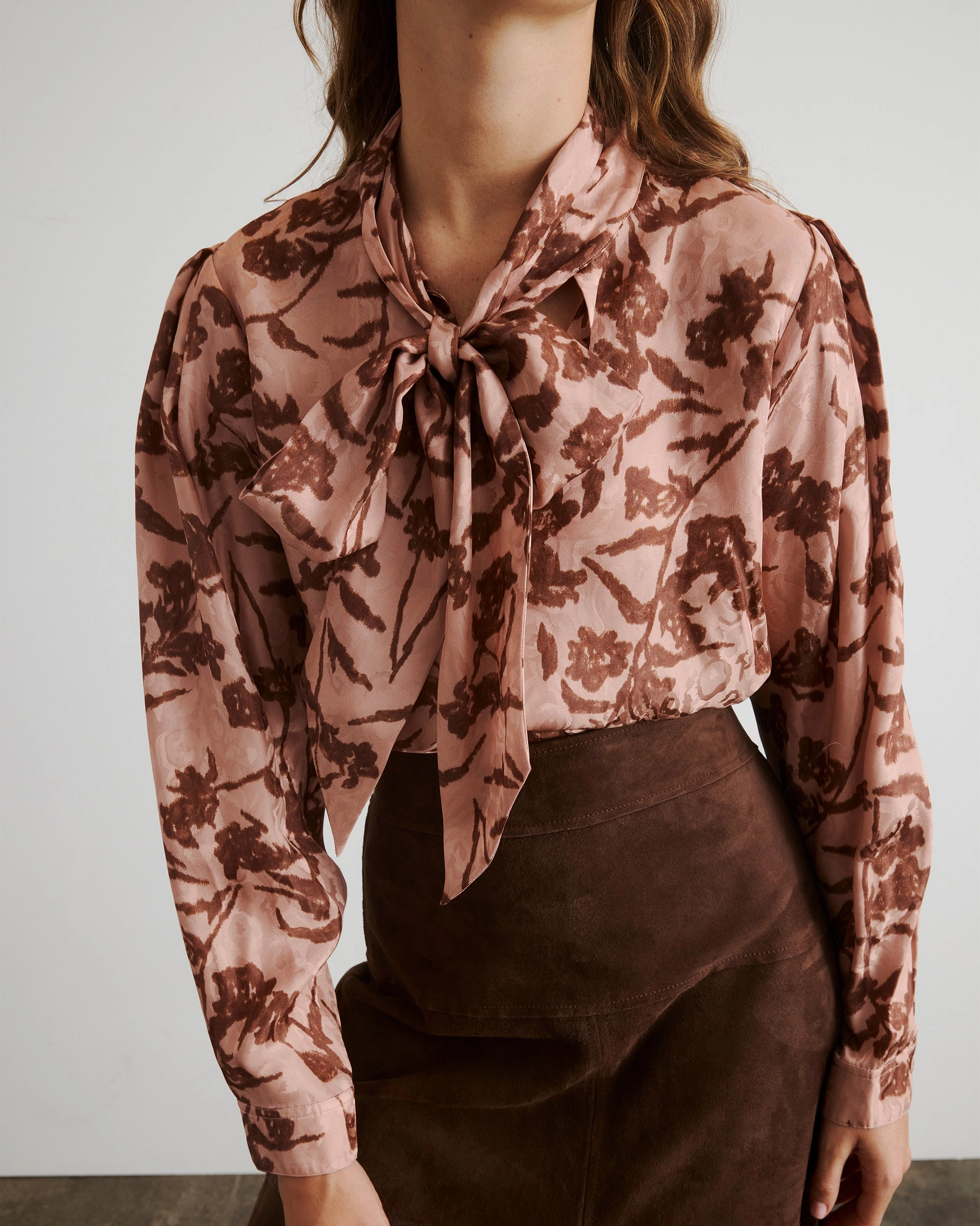 Scoop Neck Shape Petra Top