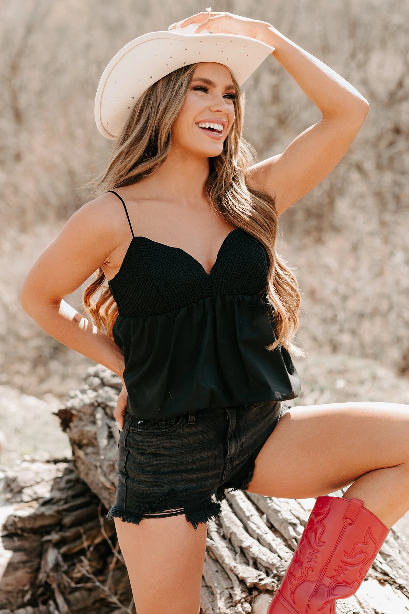 Quick Access Zipper Tangled In You Crochet Bubble Tank (Black)