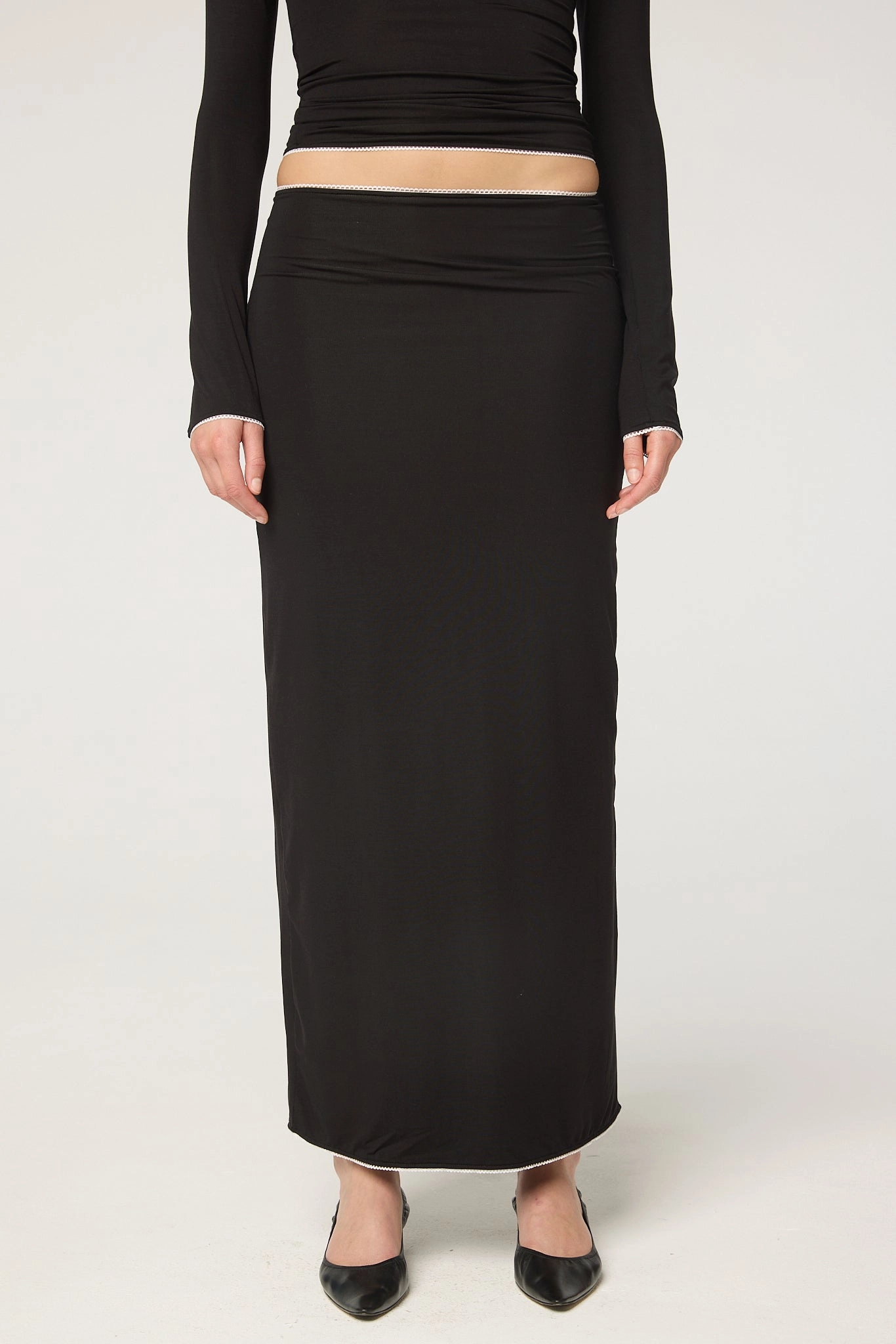 SOLENE SKIRT OdorResistantTreatment