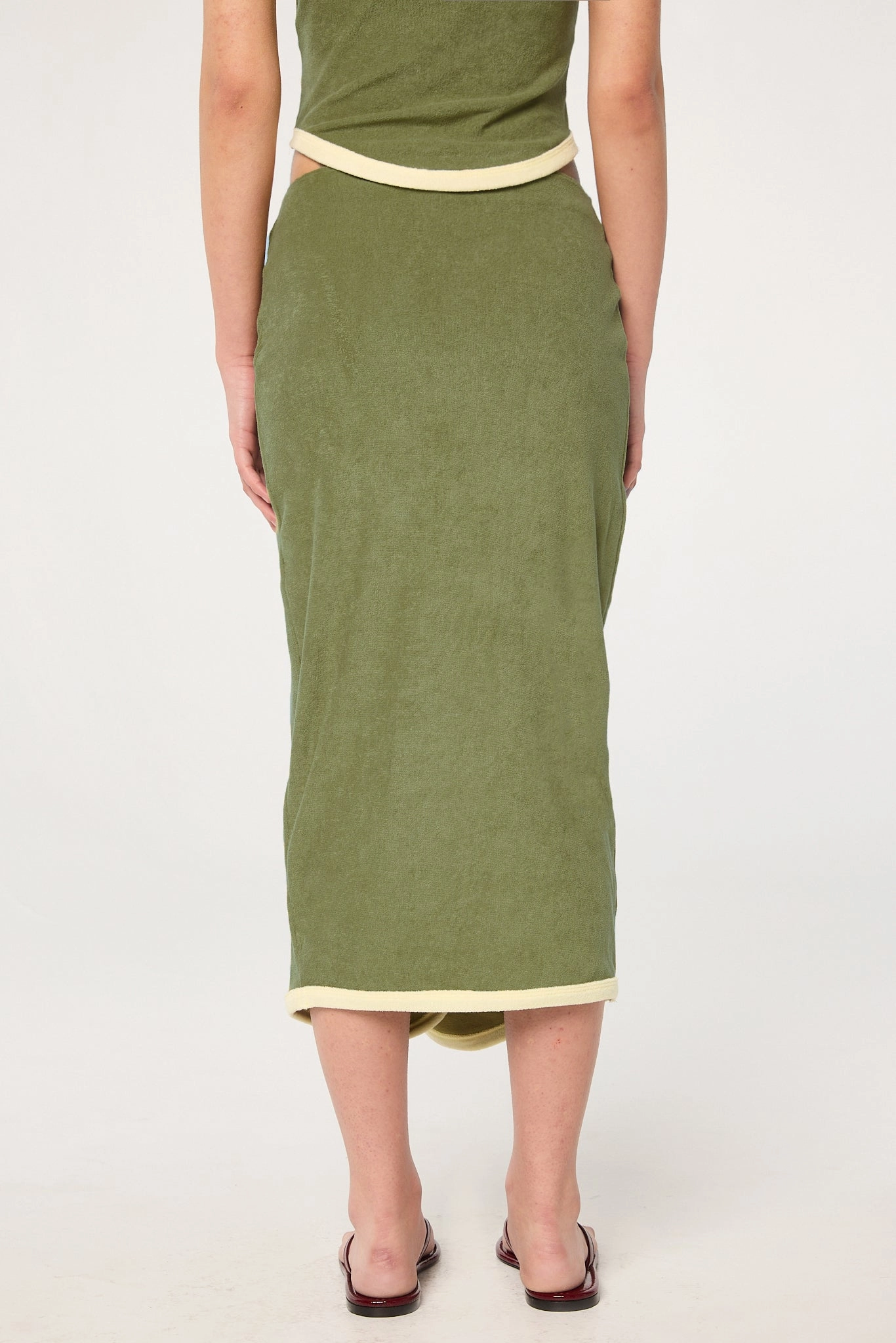 STAV SKIRT Flattering Shape Functional Design