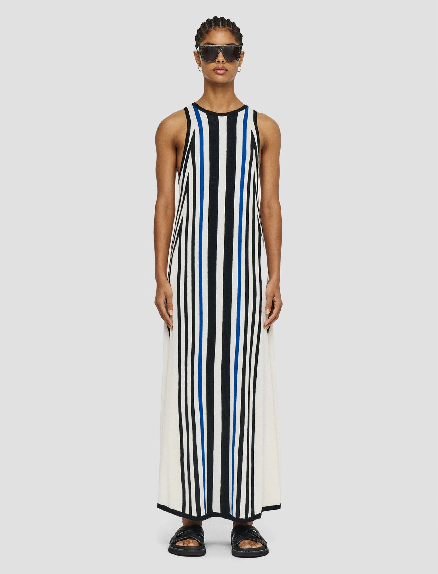 Modest Cut Chill Fashion Cretto Jacquard Knitted Dress