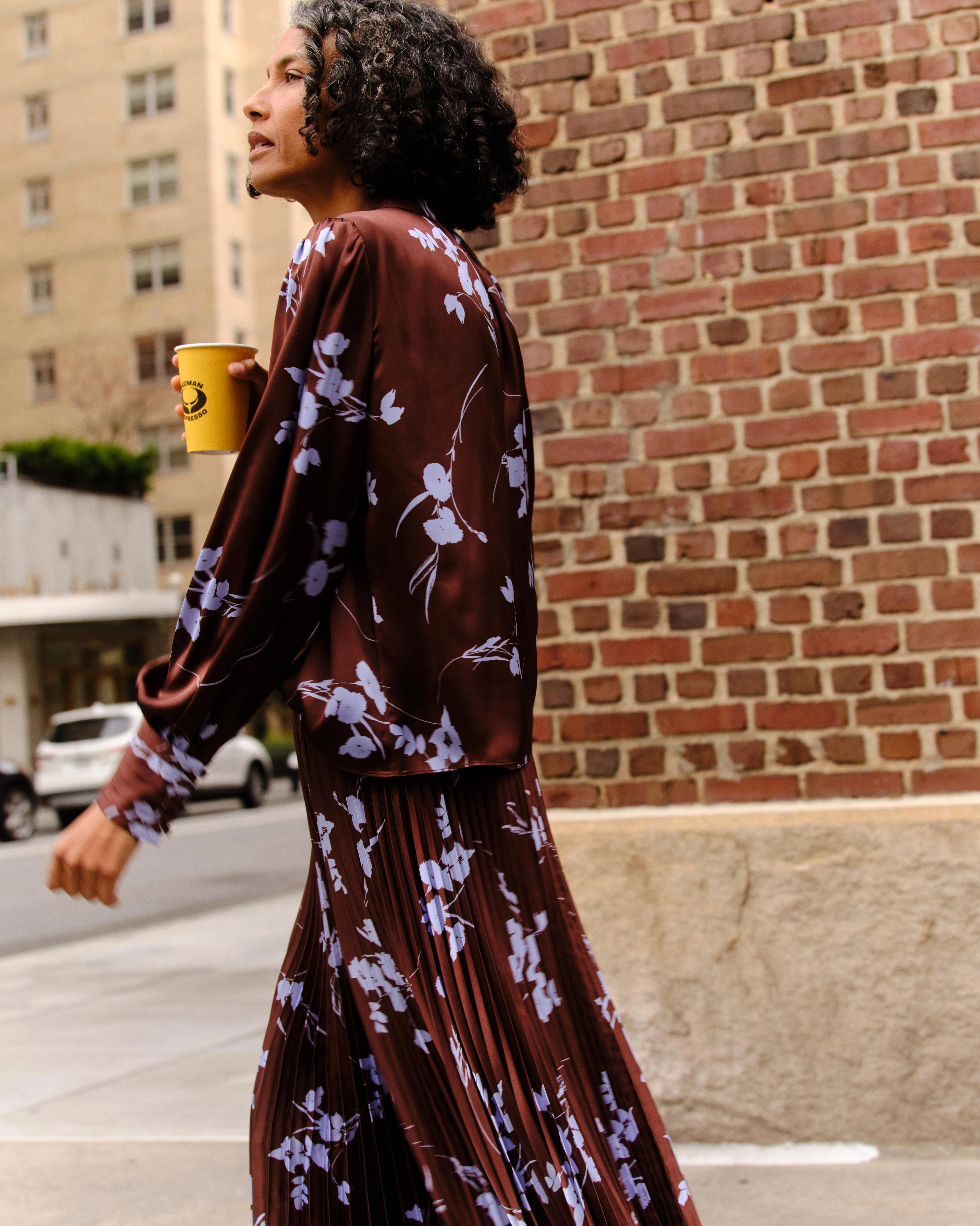 Hypoallergenic Fiber Victoria Top Upstate Floral Espresso