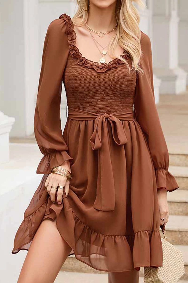 SHORT SQUARE NECK FRILL FLARE DRESS Fall Mood Curve Friendly
