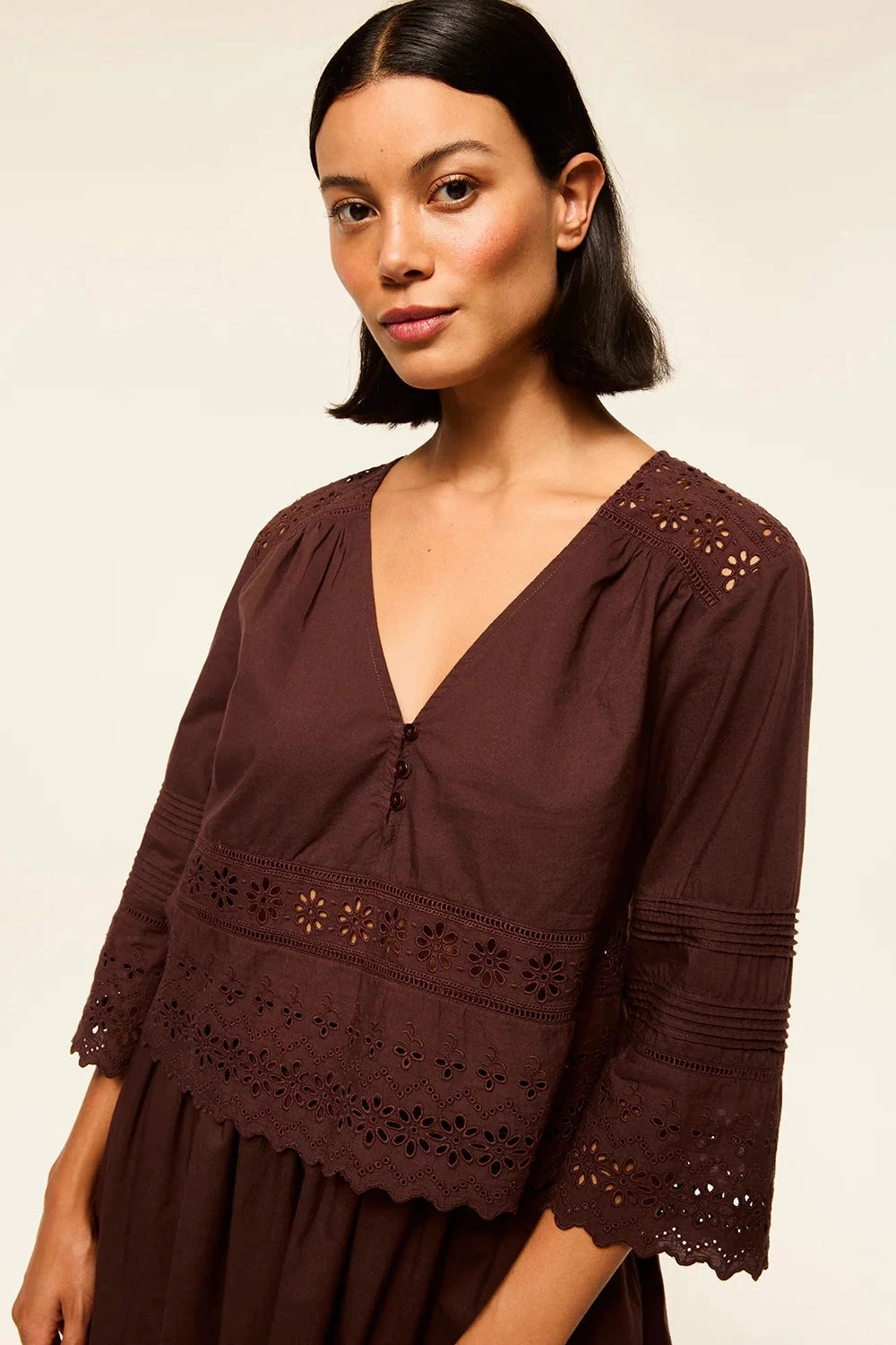 Arlet Top Brown Eyelet FlexibleCuffs WrinkleFree Weave