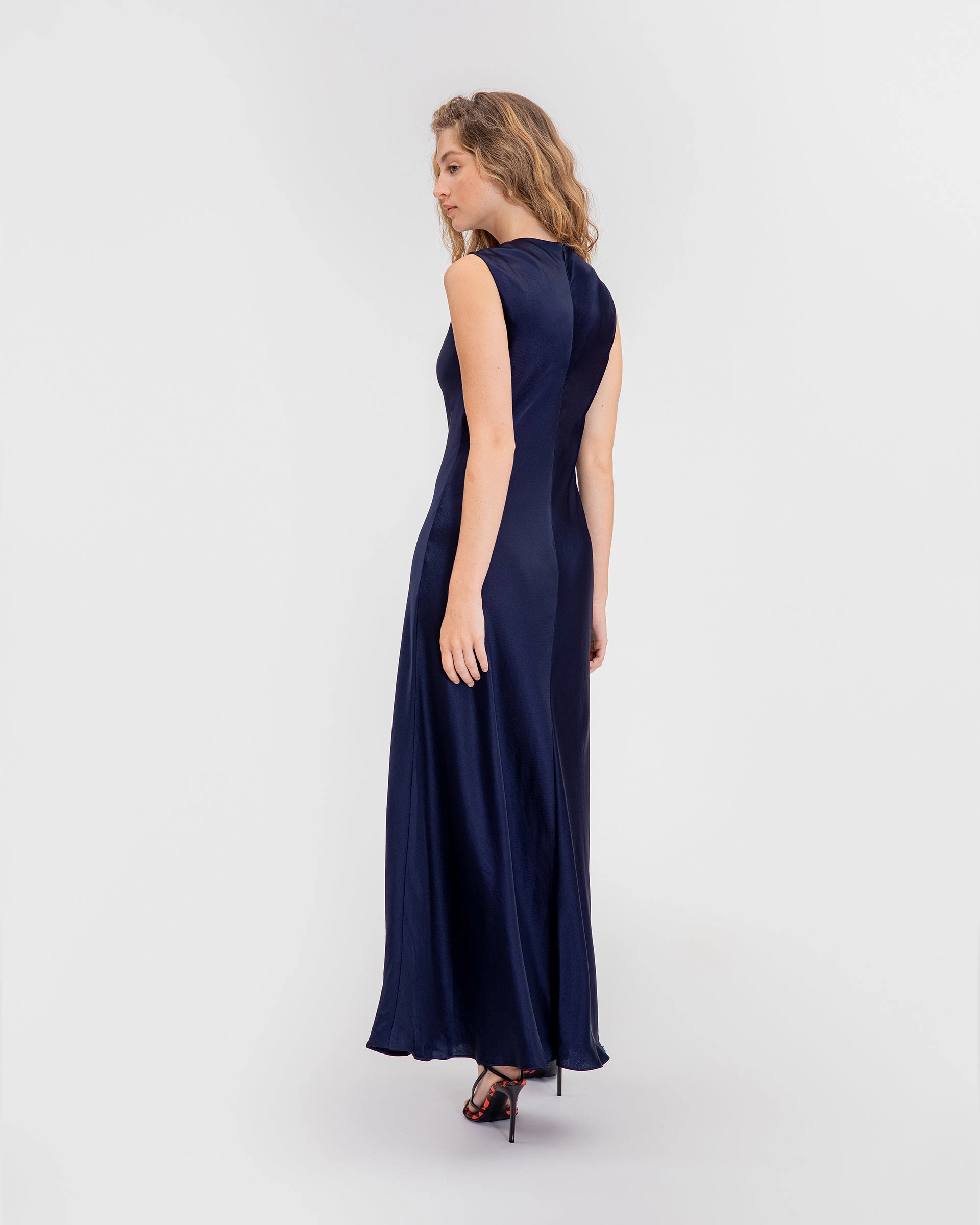 Flattering Cut Weekend Favorite Emily Dress