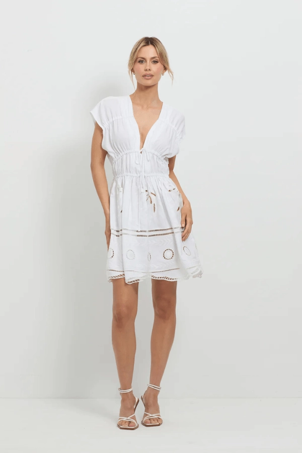 Polished Layer Sleek Tone Sunrise Spirit Dress White