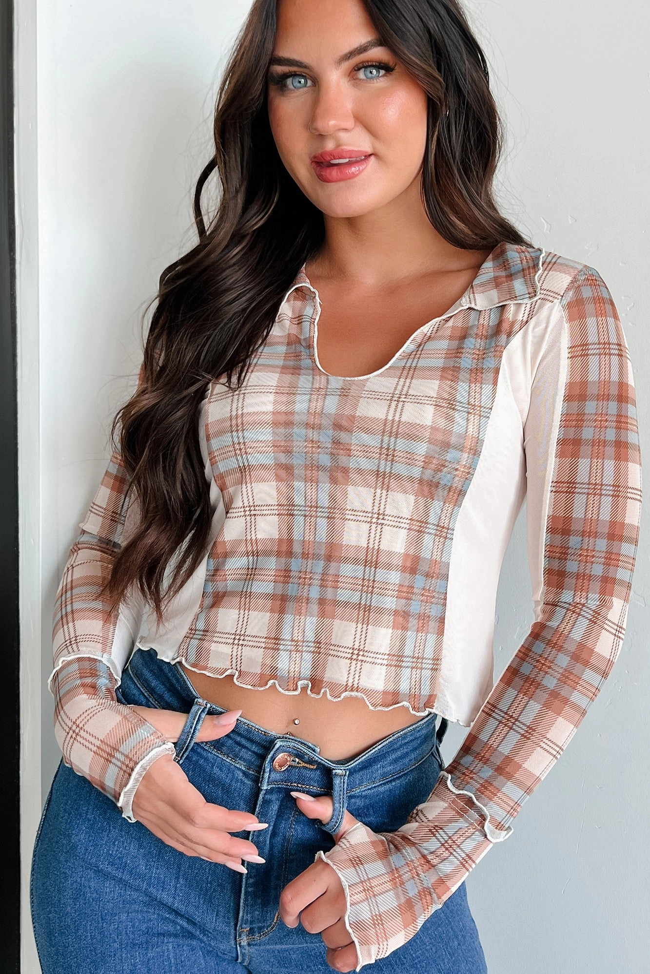 ClassicCrewNeck Syllabus Day Contrast Plaid Mesh Top (Taupe)
