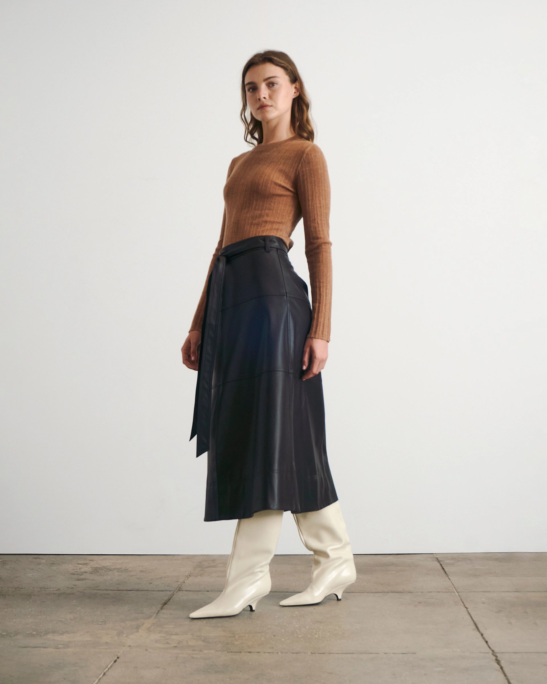 Hudley Skirt FadeResistantTreatment Neutral Style