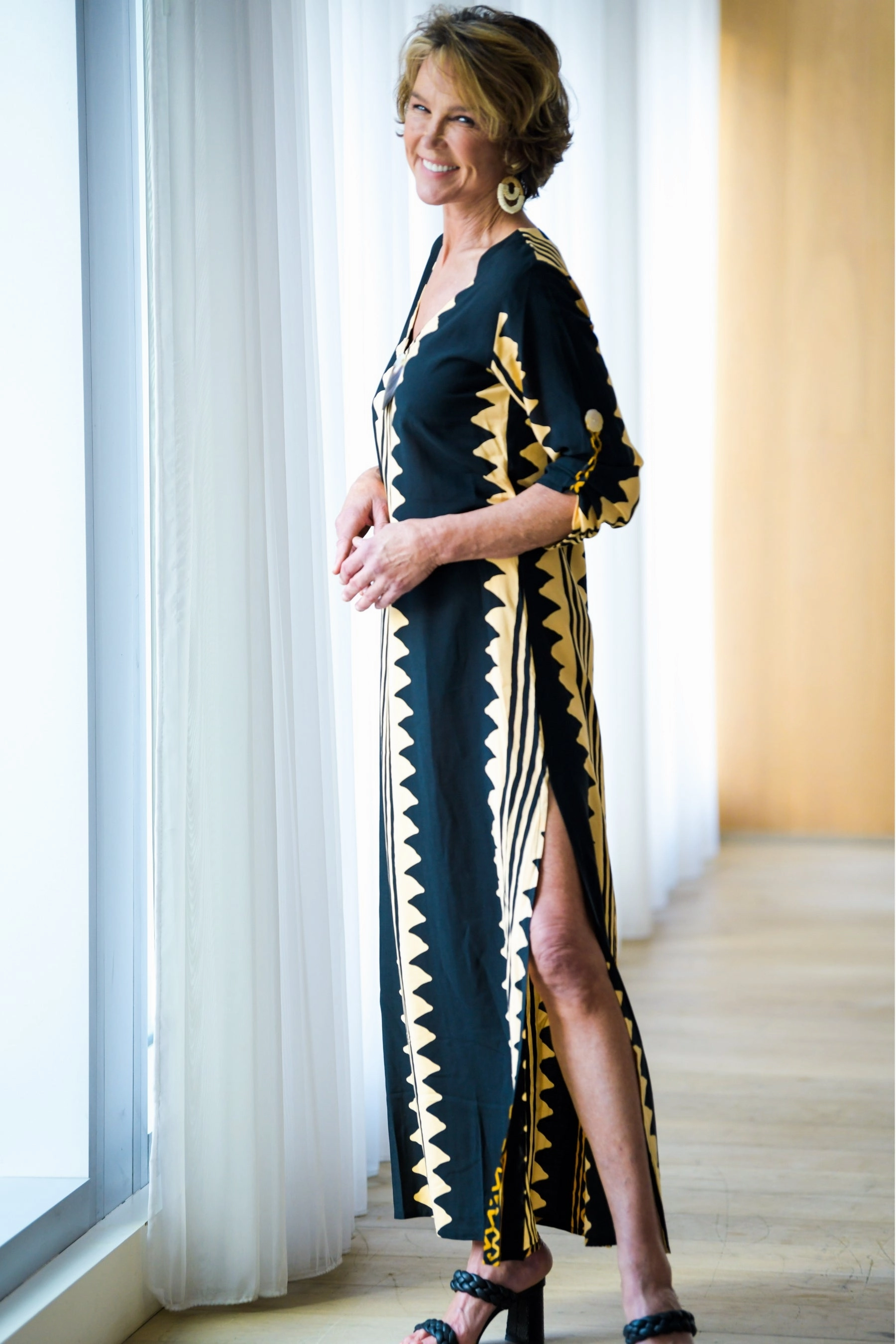 Summer Friendly Seychelles Kaftan / Khaki Zig Zag