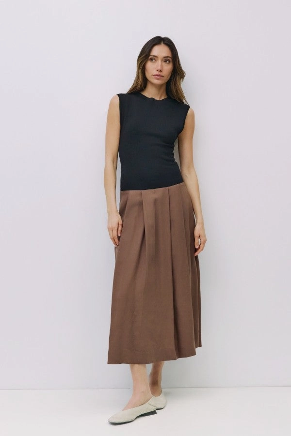 The Cairo Dress in Brown Black Clean Comfort