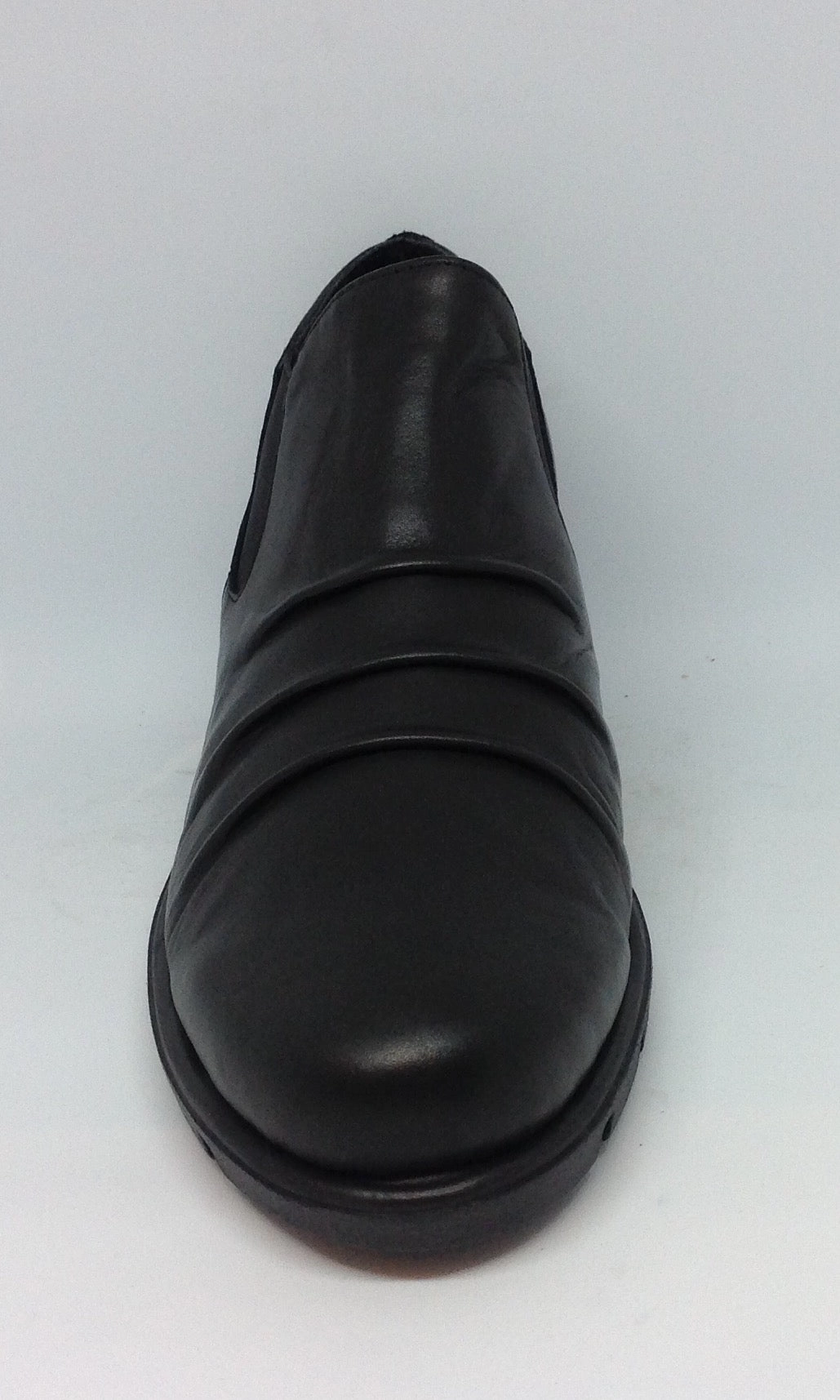 The Flexx Sluppiest ~ Black ~ Gunmetal ~ Leather Wedge Durable Shell Windy Weather