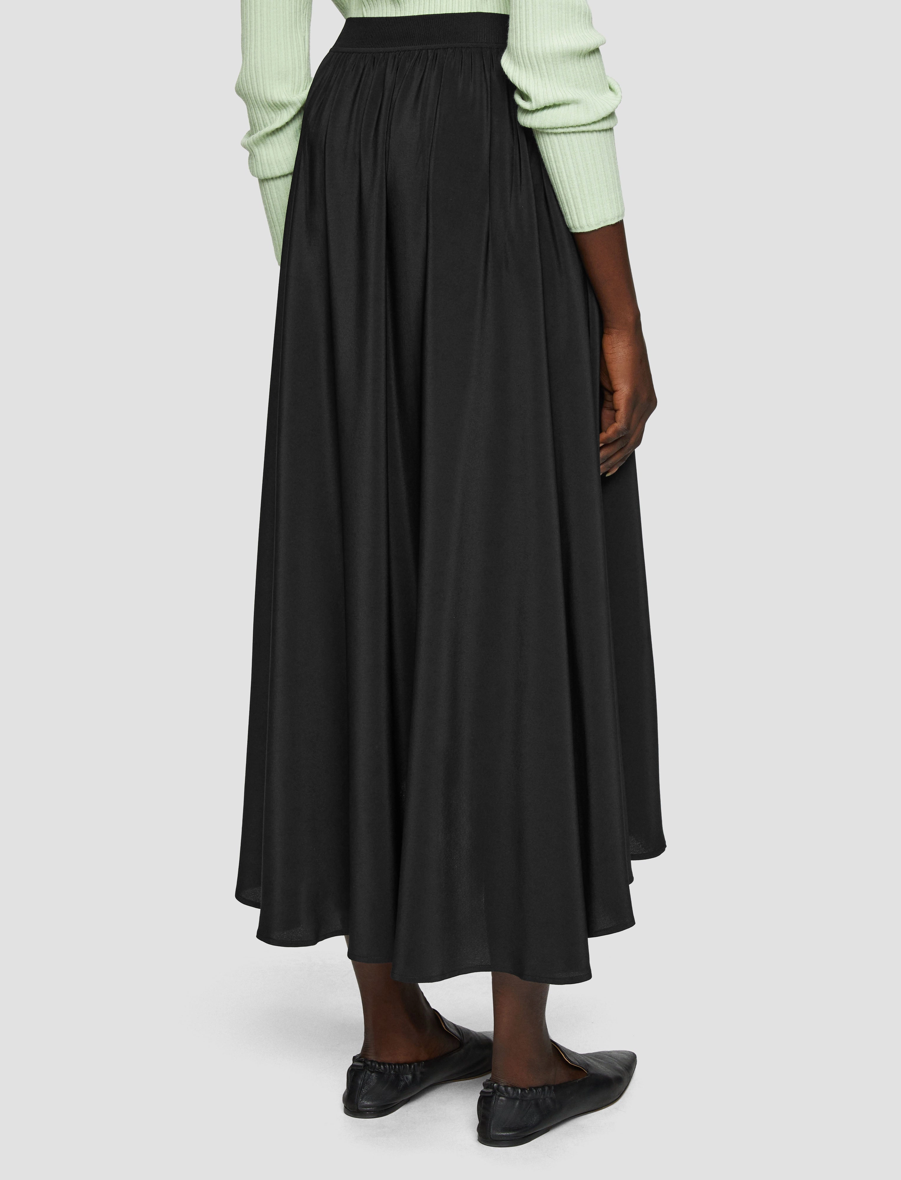 Violet Crepe de Soie Silk Skirt understated look