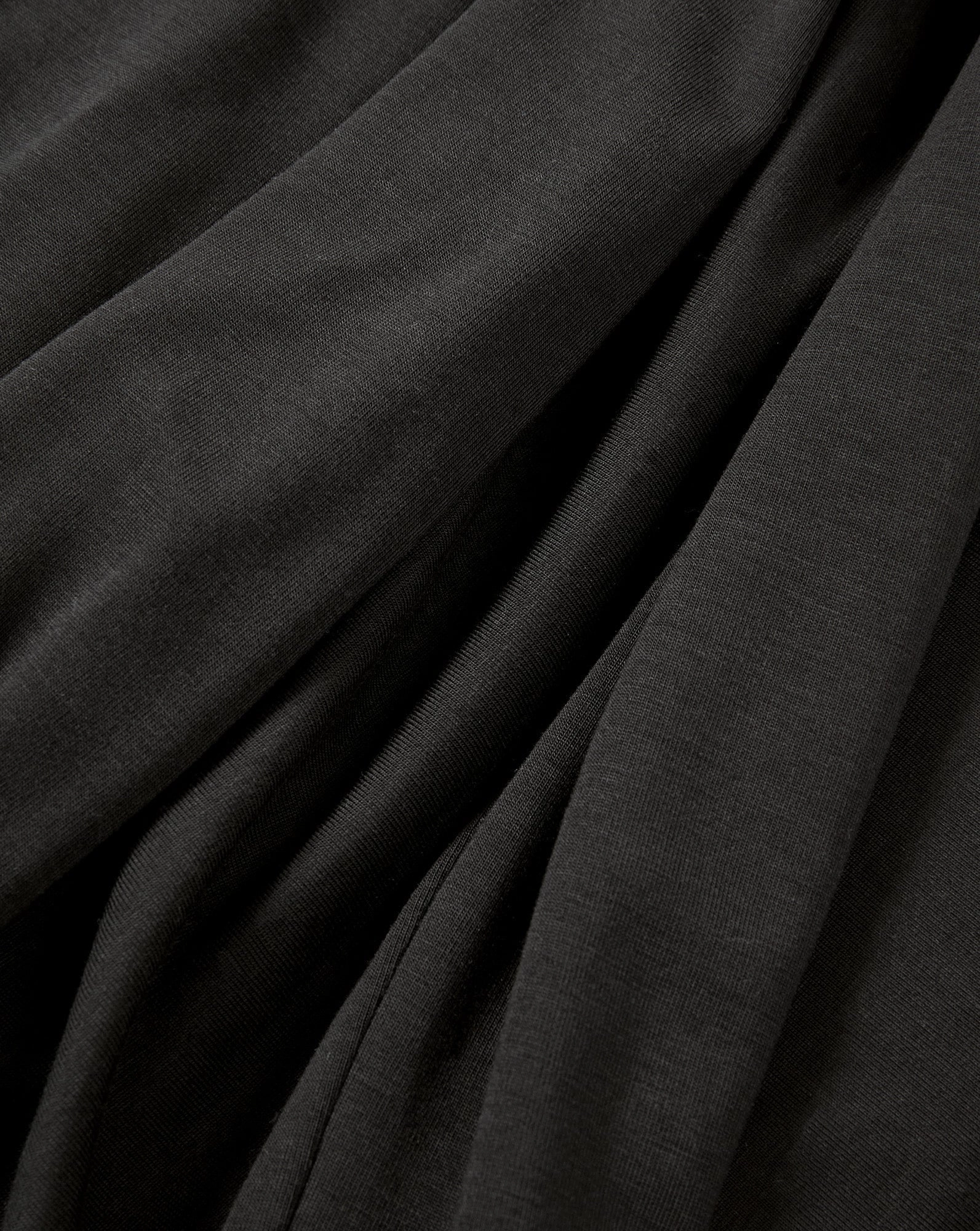 Silky Shine Urban Touch Tinette Off-The-Shoulder Midi Dress Black