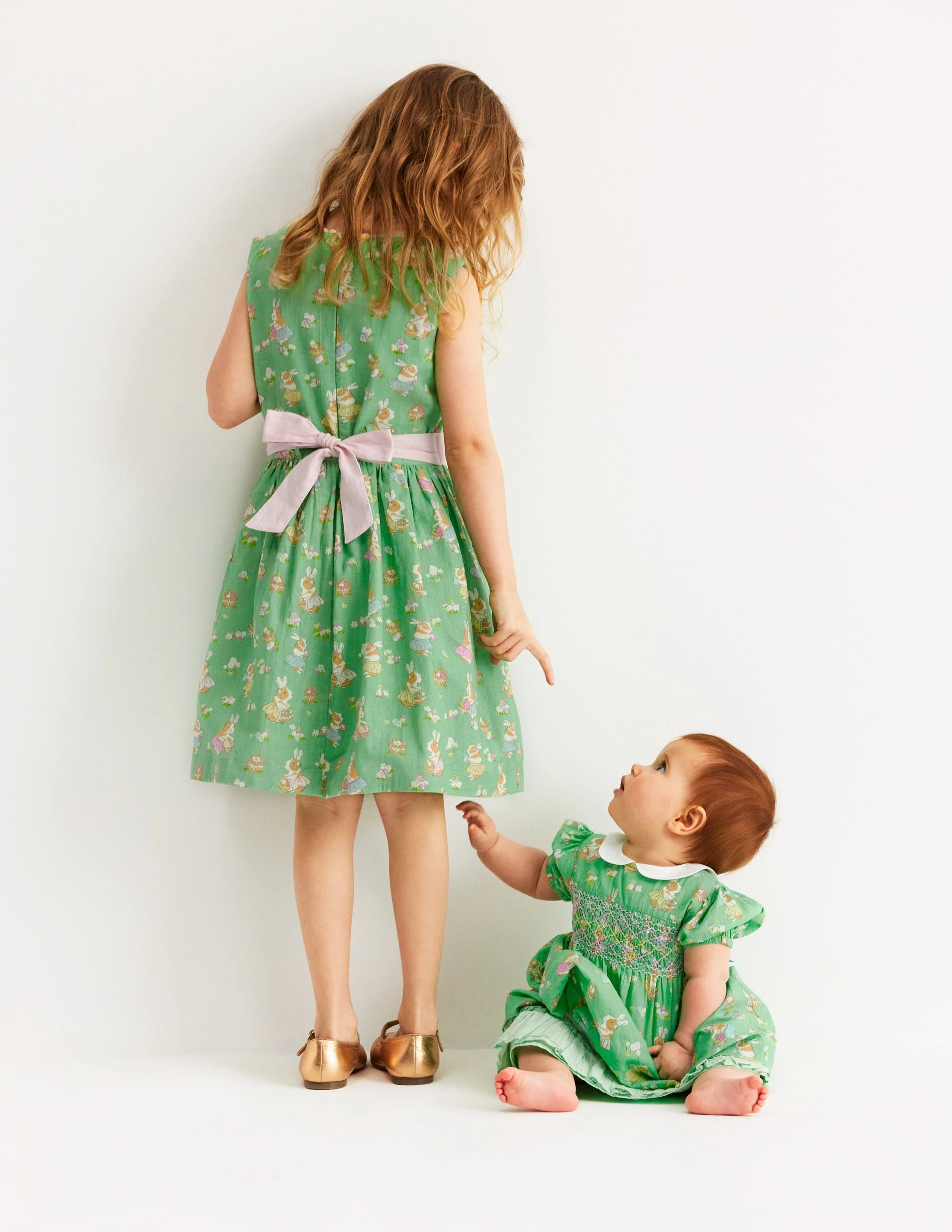 Traditional Smock Dress-Green Guineas Formed Look