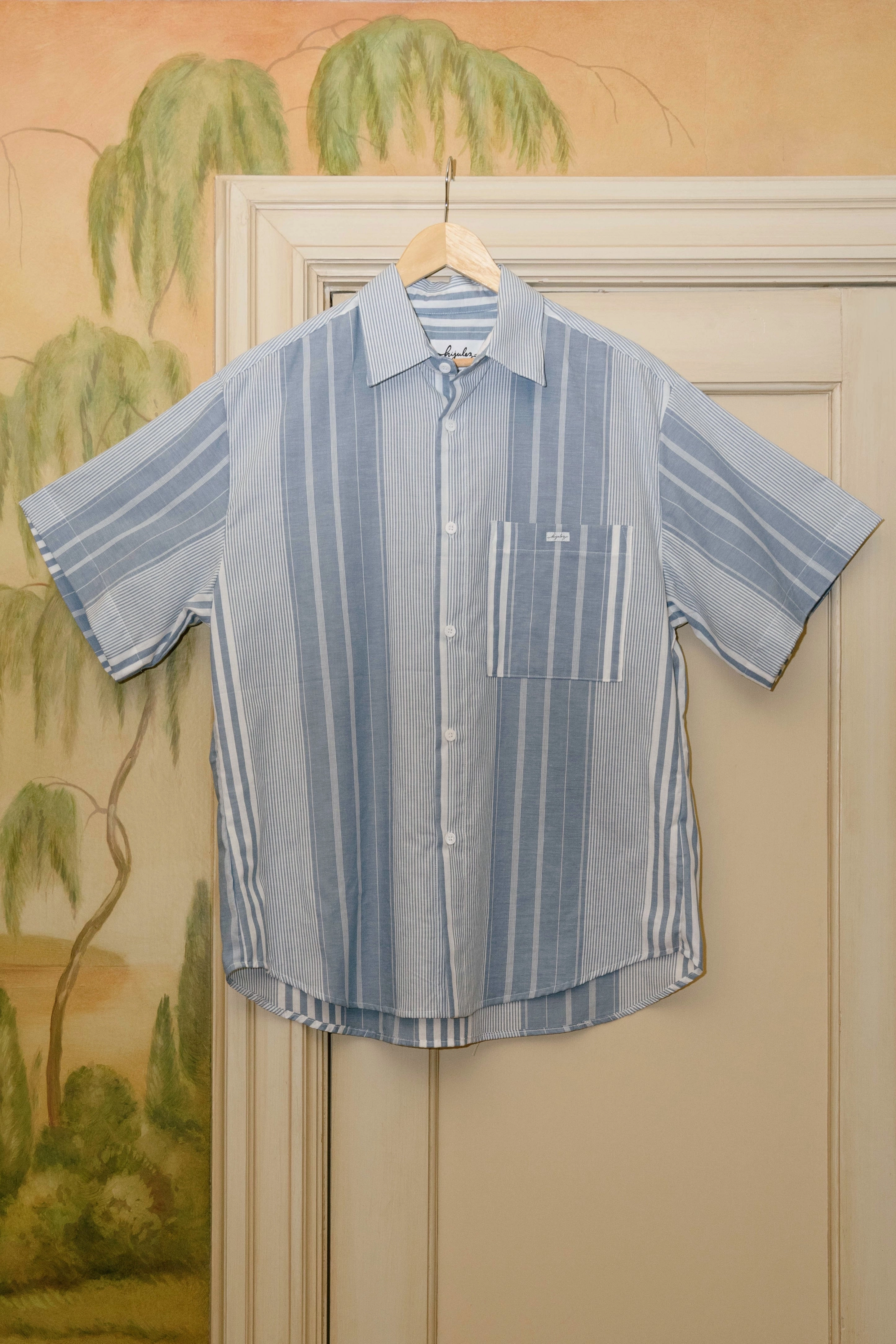 Trev Button Down (Size XL) Chic Cardigan Flexible Neckline