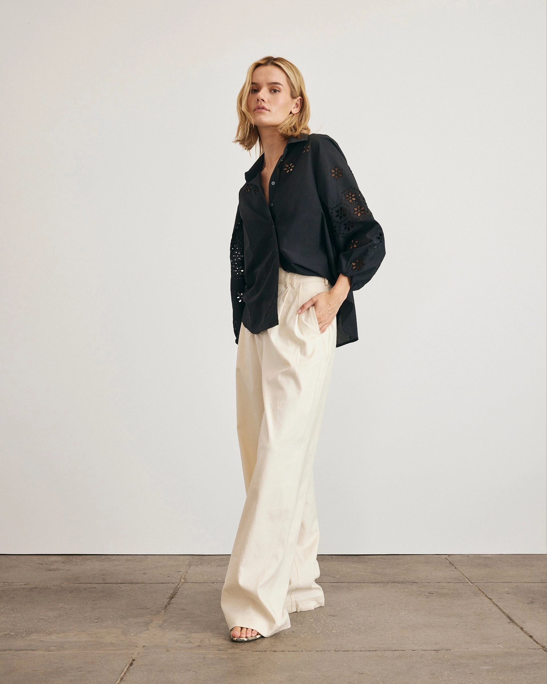 Marina Top SnagResistant Fabric Anti Static Weave Technology