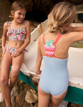 Applique Back Swimsuit-Blue Strawberry Weekend Retreat Sand Proof Closure