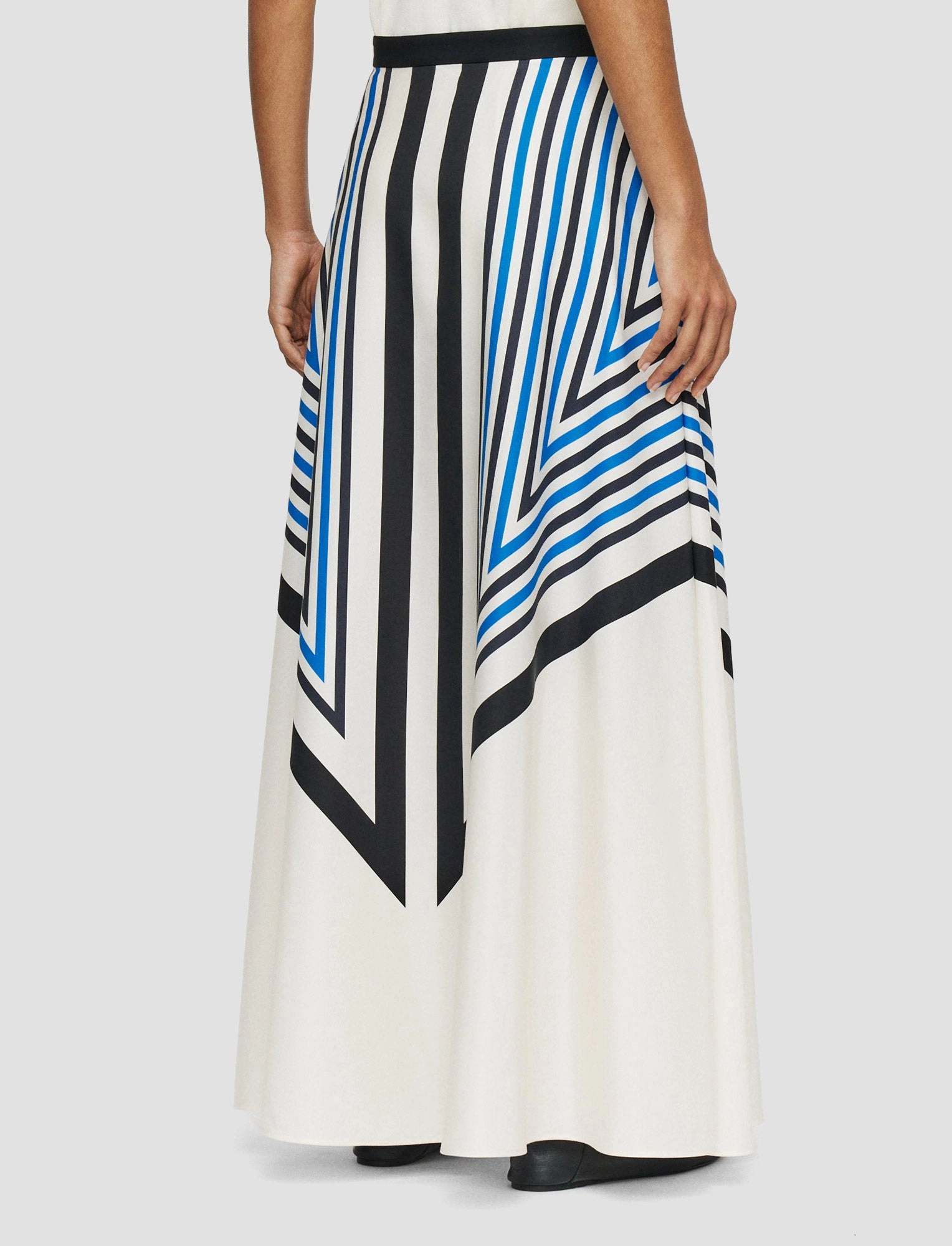 Bold Print birthday party Cretto Print Avron Skirt