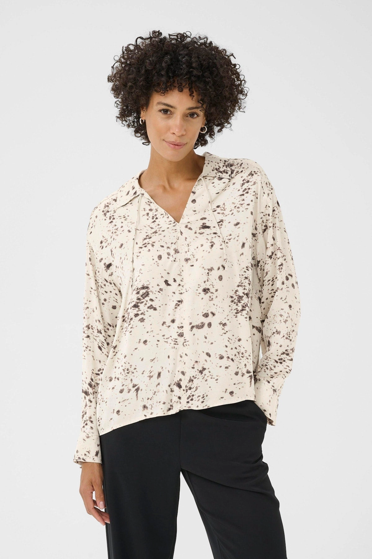 EthicallySourcedMaterial Midweight Four Way Stretch SHEENA BLOUSE