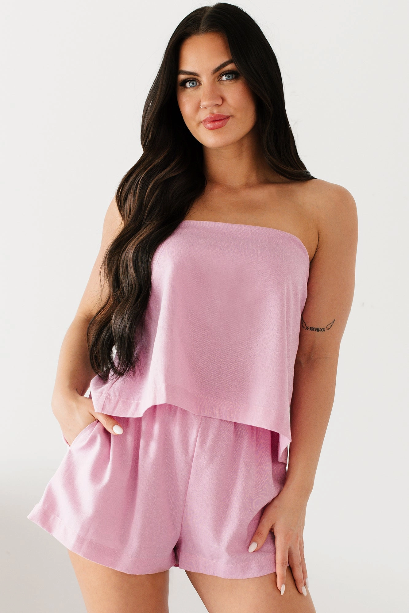 Flawless Fashion Strapless Top & Shorts Set (Pink) FeatherlightConstruction Basic Tee