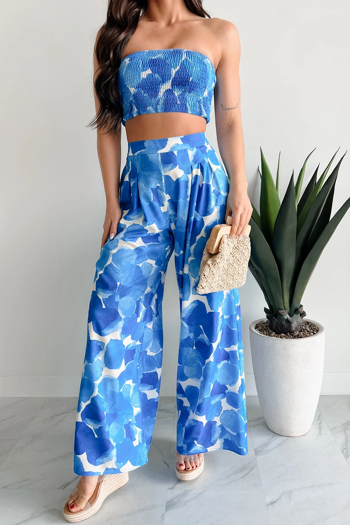 Modern Wear Wandering Freely Two-Piece Bandeau Pant Set (Blue)