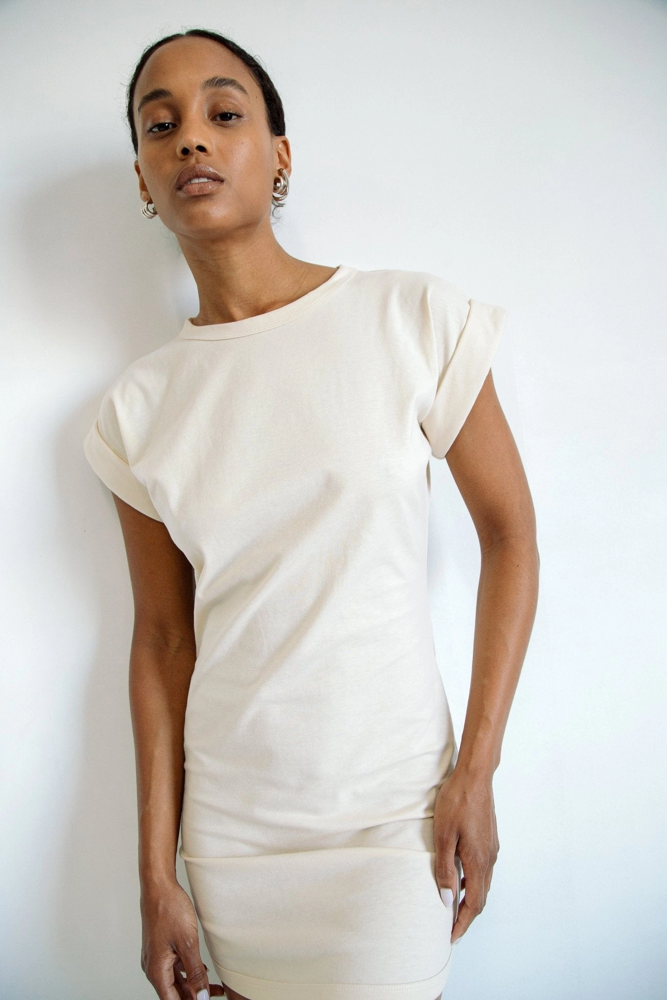 LOZA DRESS Glossy Detail