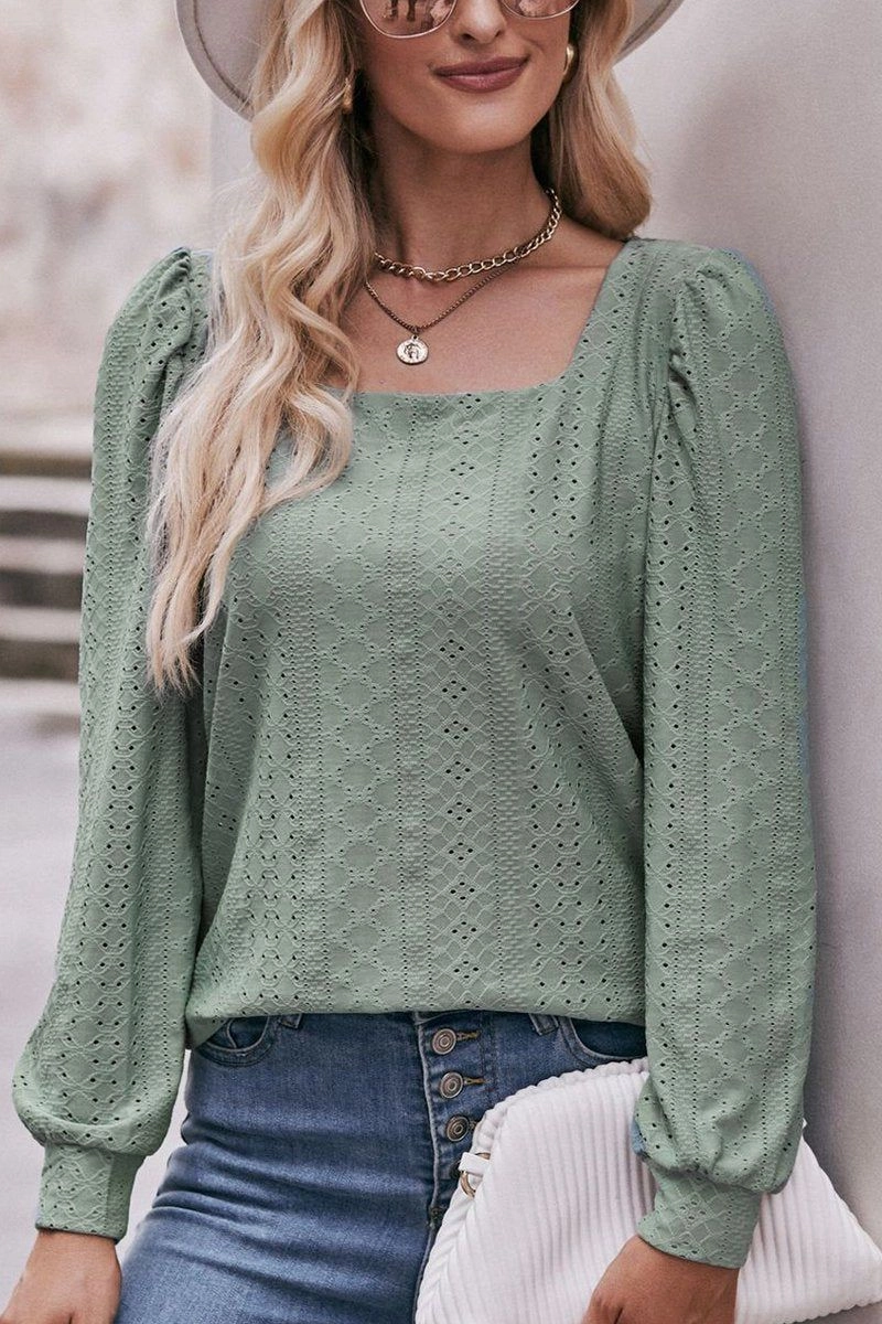 WOMEN U NECK EYELET FITTED CUFF TEE Sporty Sweatshirt Breathable Lining