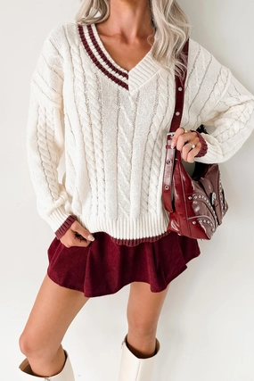 QuickDryConstruction Woven Stories Cable Knit V Neck Sweater (Cream)